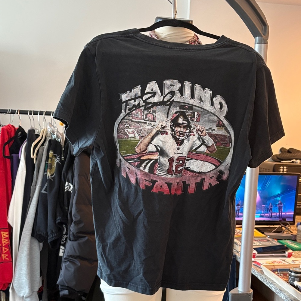 Tom Brady Tampa Pop Up Tee with Marino Infantry - Picture 2 of 2